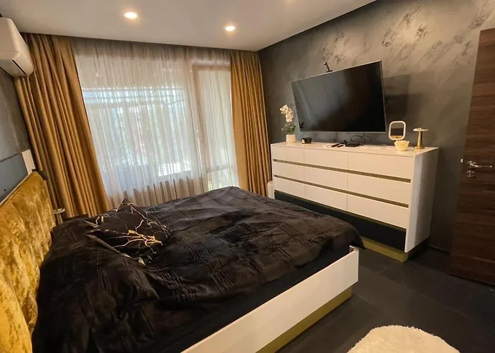 Golden Pearl Of Luxury - Burgasz